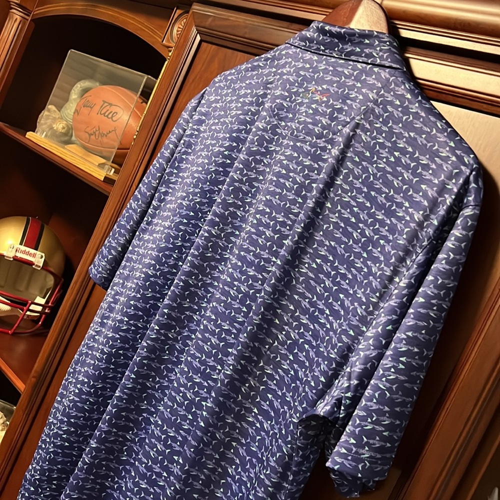 Brand New Greg Norman Golf Blue Sharks 🦈 Print Performance Stretch Fabric Polo! - Picture 7 of 12
